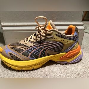 Puma Womens 7.5 colorful trendy sneakers - barely used